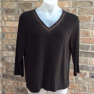 🧹👗 5 for $20 Chico's Travelers Embellished Top